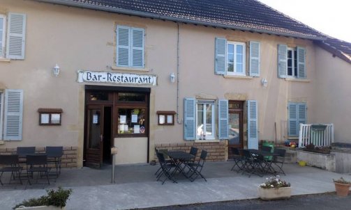 Repas de groupe et traiteur pour événement - Café Restaurant du Centre à Luneau